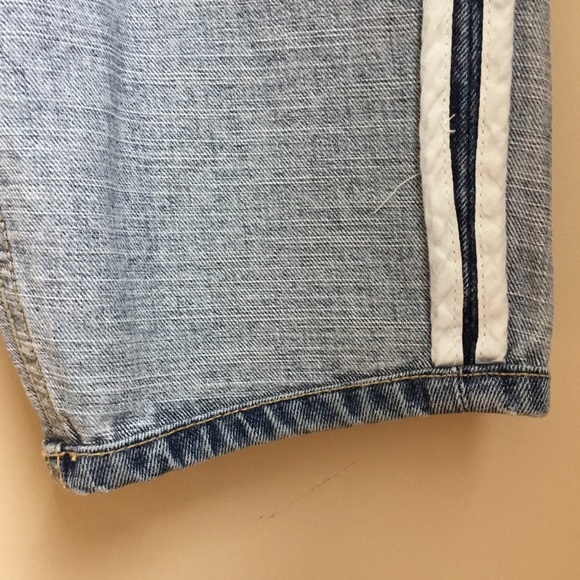 Jerry Hall High Waist Reverse Jeans - Picture 3 of 13